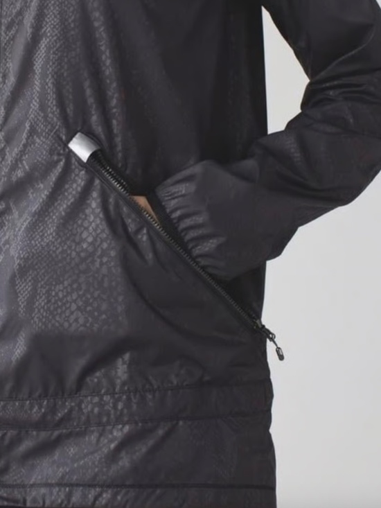 LULULEMON Miss Misty Rain/wind jacket, 10,  CB2588 - Picture 4 of 9